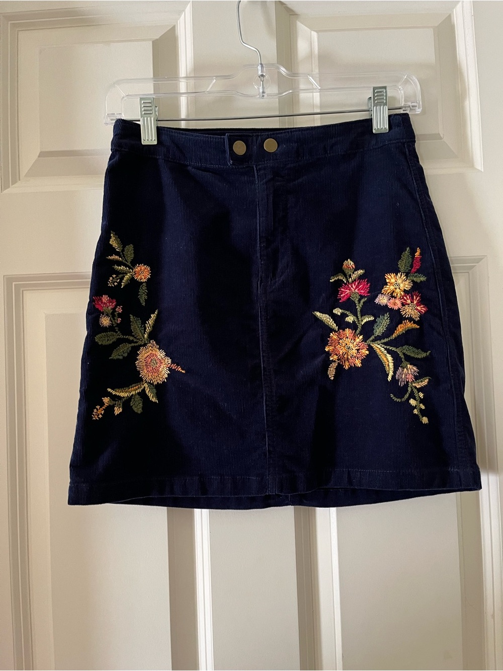vintage Mossimo Supply Co. navy blue corduroy floral embroidered mini skirt 00